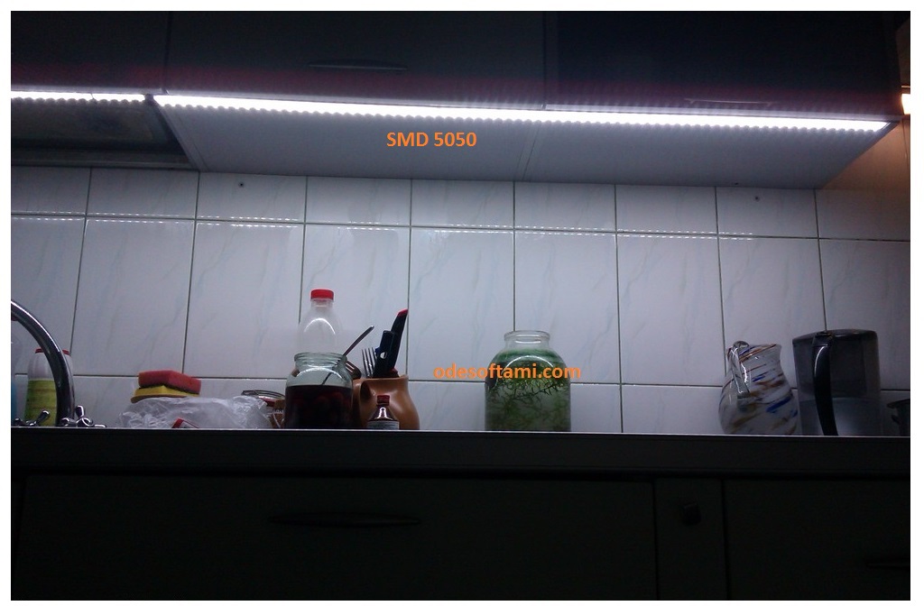 Подсветка кухни диодной лентой SMD 5050 в силиконе