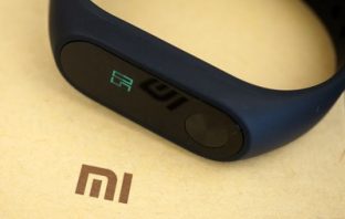 Посылки из Китая. Фитнес браслет MiBand 2
