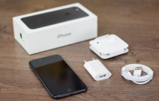 Купить Apple iPhone 8 в Одессе, Киеве, доставка